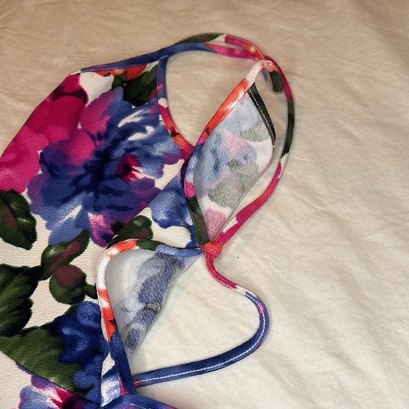 Backless Mini Sun Dress ☀️ - Picture 5 of 7